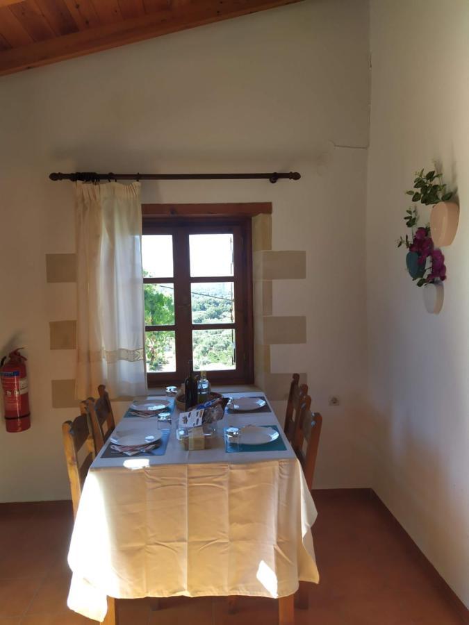Makhairoí Fenareti Village House מראה חיצוני תמונה